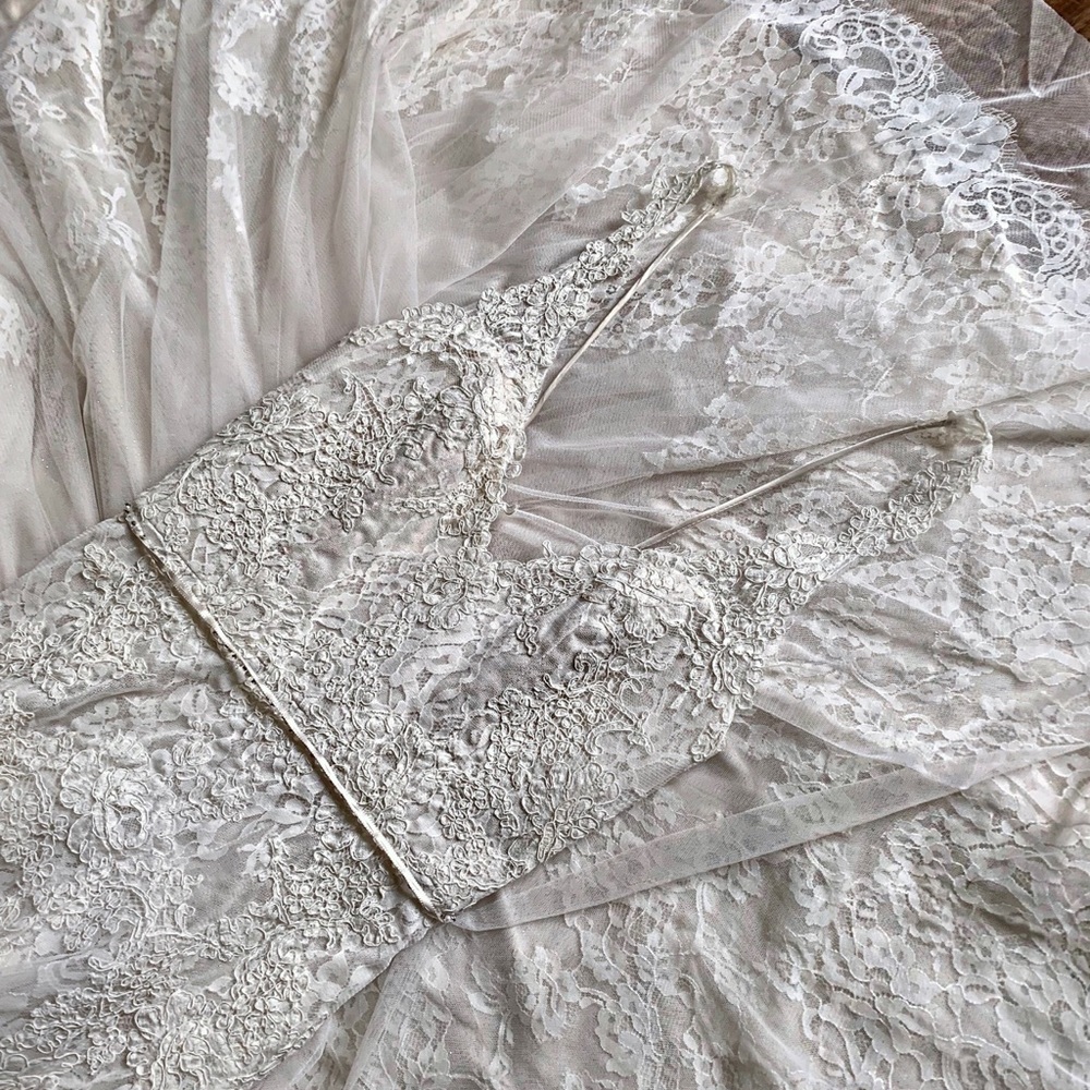 Alvina Valenta, 9405, Wedding Dress